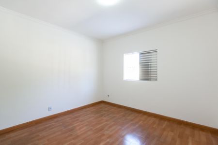 Casa para alugar com 300m², 3 quartos e 2 vagasQuarto 1 