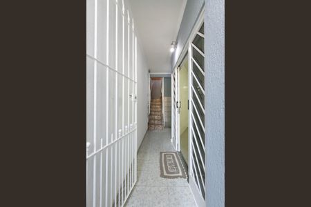 Casa para alugar com 300m², 3 quartos e 2 vagasCorredor - Entrada 