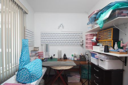 Casa à venda com 240m², 5 quartos e 5 vagas Casa à venda com 240m², 5 quartos e 5 vagasQuarto 1