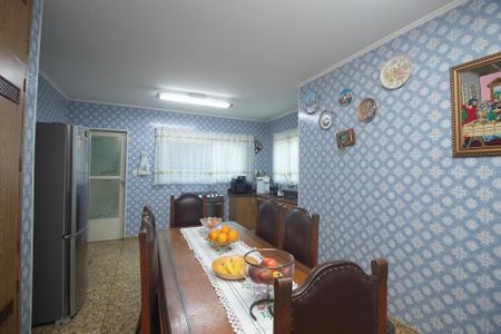 Casa à venda com 240m², 5 quartos e 5 vagas Casa à venda com 240m², 5 quartos e 5 vagasCozinha