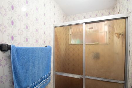 Casa à venda com 240m², 5 quartos e 5 vagas Casa à venda com 240m², 5 quartos e 5 vagasBanheiro da Suíte 2