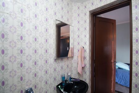 Casa à venda com 240m², 5 quartos e 5 vagas Casa à venda com 240m², 5 quartos e 5 vagasBanheiro da Suíte 2