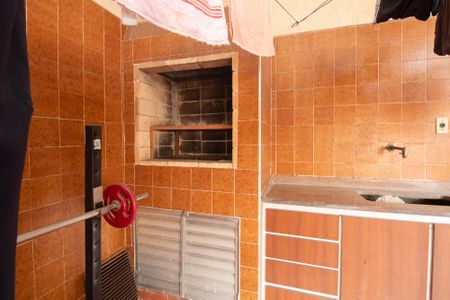 Casa à venda com 240m², 5 quartos e 5 vagas Casa à venda com 240m², 5 quartos e 5 vagasChurrasqueira