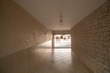 Casa à venda com 240m², 5 quartos e 5 vagas Casa à venda com 240m², 5 quartos e 5 vagasGaragem