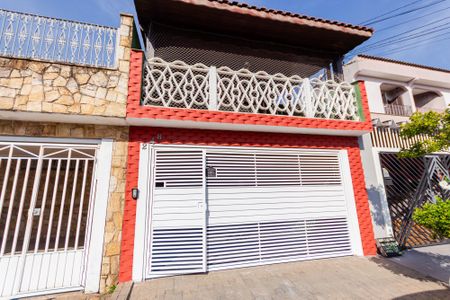 Casa à venda com 273m², 3 quartos e 3 vagasFachada
