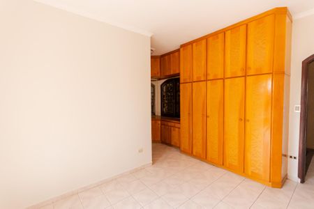 Casa à venda com 273m², 3 quartos e 3 vagasSuíte
