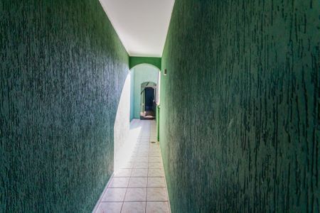 Casa à venda com 273m², 3 quartos e 3 vagasCorredor Externo