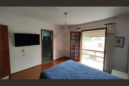Casa à venda com 211m², 4 quartos e 4 vagas