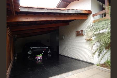 Casa à venda com 450m², 6 quartos e 3 vagas