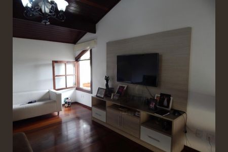 Casa à venda com 450m², 6 quartos e 3 vagas