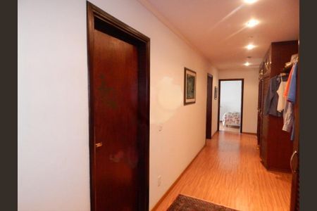 Casa à venda com 450m², 6 quartos e 3 vagas