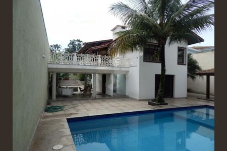 Casa à venda com 450m², 6 quartos e 3 vagas