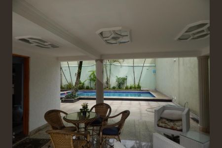 Casa à venda com 450m², 6 quartos e 3 vagas