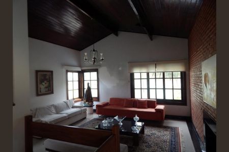 Casa à venda com 450m², 6 quartos e 3 vagas