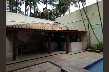 Casa à venda com 450m², 6 quartos e 3 vagas