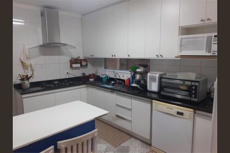 Casa à venda com 136m², 3 quartos e 2 vagas