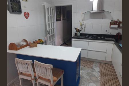 Casa à venda com 136m², 3 quartos e 2 vagas