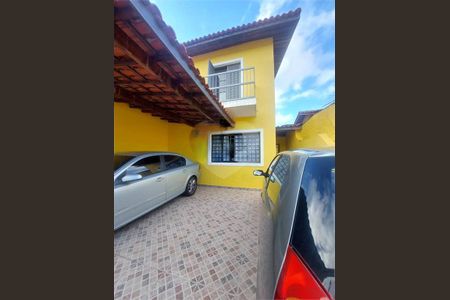 Casa à venda com 141m², 3 quartos e 2 vagas