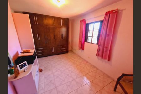 Casa à venda com 141m², 3 quartos e 2 vagas