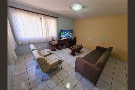 Casa à venda com 141m², 3 quartos e 2 vagas