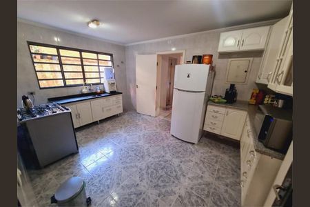 Casa à venda com 141m², 3 quartos e 2 vagas