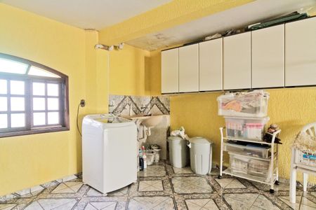 Casa à venda com 270m², 3 quartos e 4 vagasÁrea de Serviço