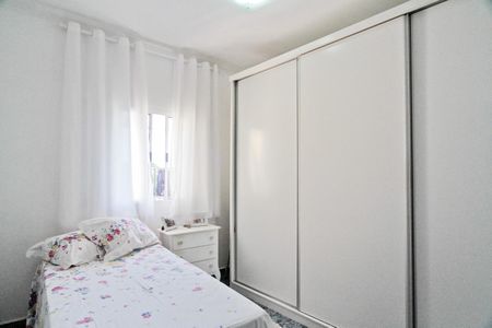 Casa à venda com 270m², 3 quartos e 4 vagasQuarto 2