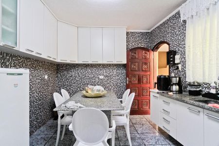 Casa à venda com 270m², 3 quartos e 4 vagasCozinha