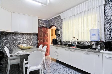 Casa à venda com 270m², 3 quartos e 4 vagasCozinha