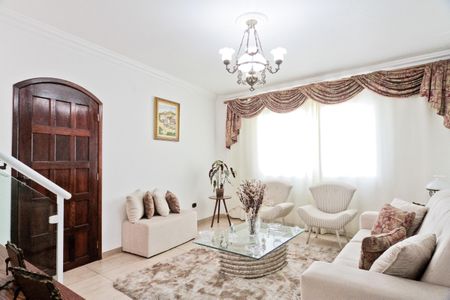 Casa à venda com 270m², 3 quartos e 4 vagasSala