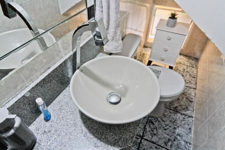 Casa à venda com 270m², 3 quartos e 4 vagasLavabo