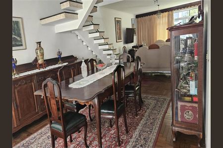 Casa à venda com 450m², 3 quartos e 6 vagas