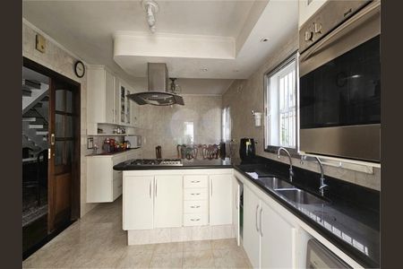 Casa à venda com 450m², 3 quartos e 6 vagas