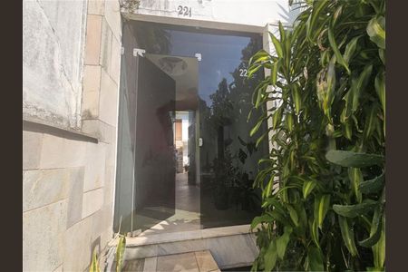 Casa à venda com 450m², 3 quartos e 6 vagas