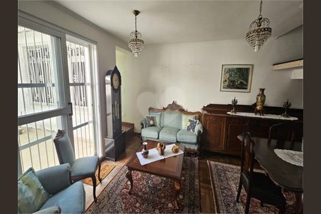 Casa à venda com 450m², 3 quartos e 6 vagas