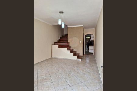 Casa à venda com 102m², 2 quartos e 2 vagas