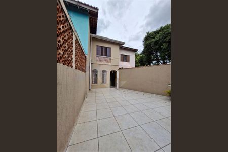 Casa à venda com 102m², 2 quartos e 2 vagas