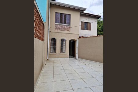 Casa à venda com 102m², 2 quartos e 2 vagas