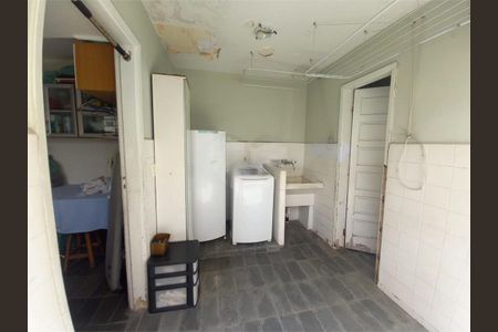 Casa à venda com 168m², 3 quartos e 2 vagas