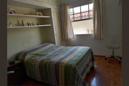 Casa à venda com 168m², 3 quartos e 2 vagas