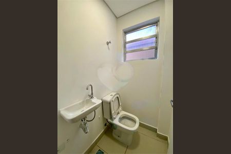 Casa à venda com 4 quartos, 200m² em Vila Guarani, São Paulo