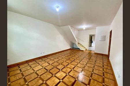 Casa à venda com 4 quartos, 200m² em Vila Guarani, São Paulo