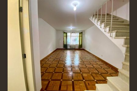 Casa à venda com 4 quartos, 200m² em Vila Guarani, São Paulo