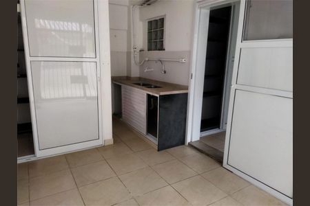 Casa à venda com 188m², 5 quartos e 3 vagas