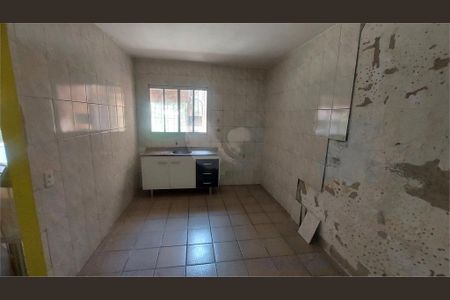 Casa à venda com 100m², 3 quartos e 12 vagas