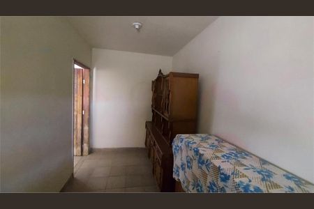 Casa à venda com 100m², 3 quartos e 12 vagas