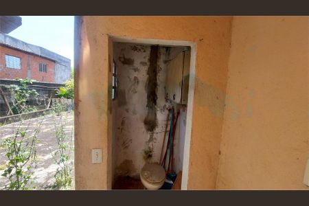 Casa à venda com 100m², 3 quartos e 12 vagas