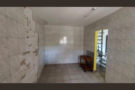 Casa à venda com 100m², 3 quartos e 12 vagas