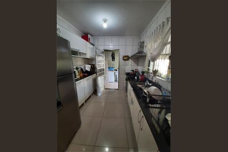 Casa à venda com 90m², 2 quartos e 2 vagas