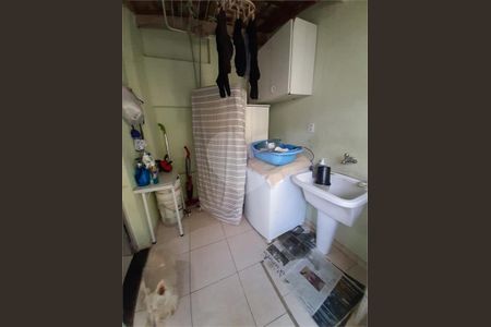 Casa à venda com 90m², 2 quartos e 2 vagas